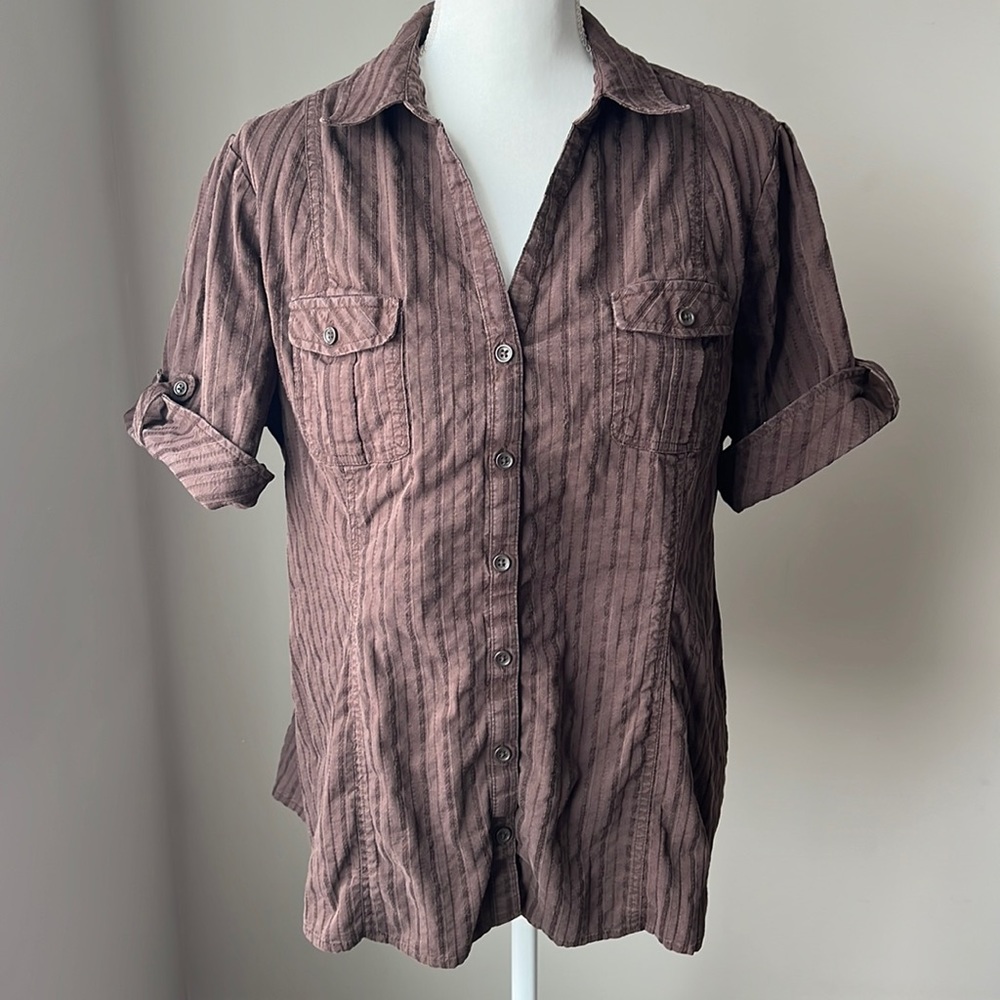 5/$25 Denver Hayes Short Sleeve Button Down Shirt